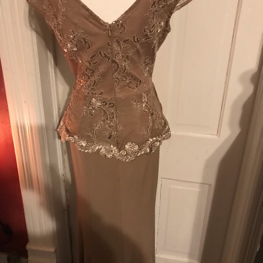 Stunning beautiful mother of the bride dress size: S  by: Candalite - Picture 14 of 14